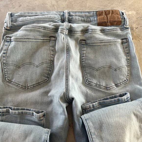 AE AirFlex+ Temp Tech Athletic Skinny cut with light distressing - Picture 7 of 7